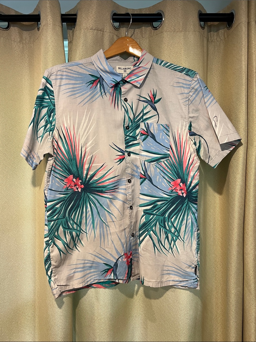 Billabong Men’s Short-Sleeve Tropical Print Shirt - Light Gray/Teal